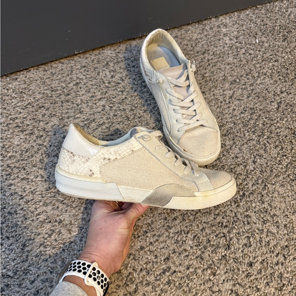 DV by Dolce Vita Cream Lace-Up Low Top Sneakers